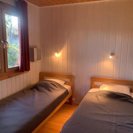 Camping Familial Paisible Avec Piscine, Mobil Home , Chalet, Studio & Emplacement Nue Casties-Labrande Luaran gambar